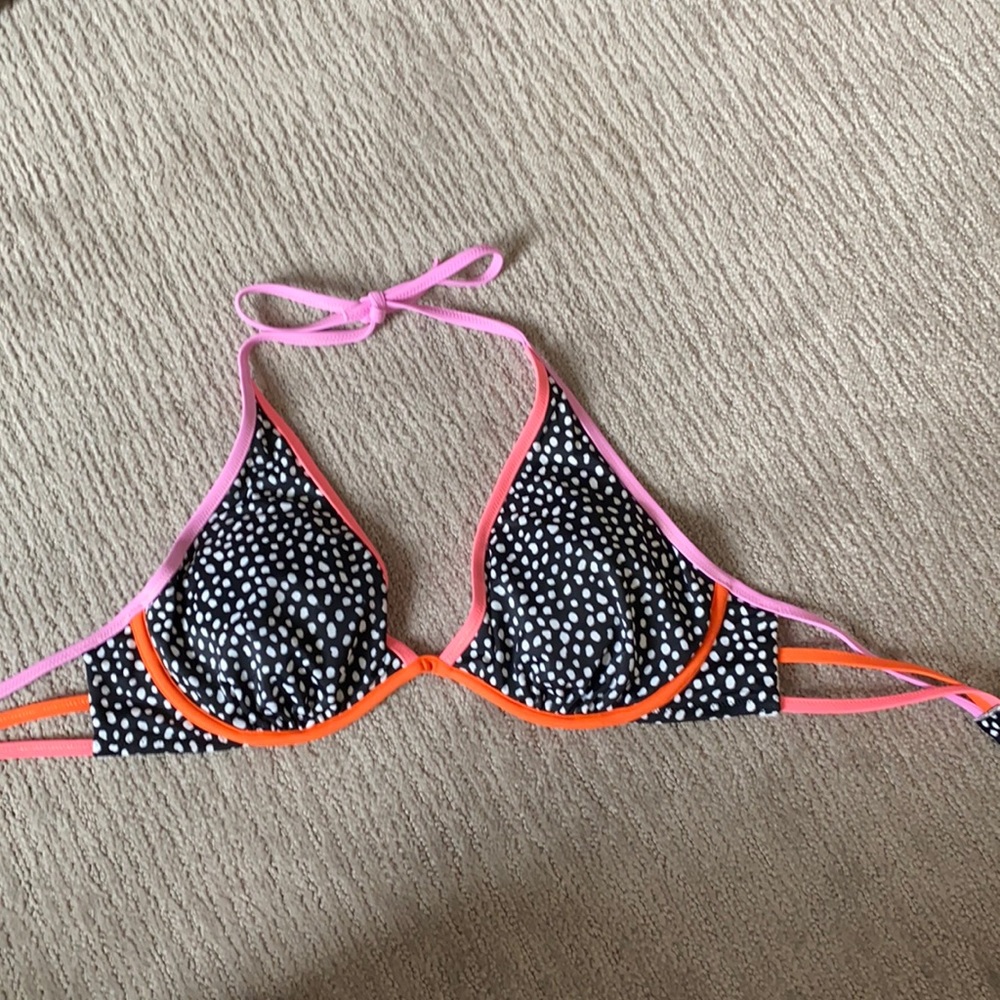 Victoria’s Secret Bikini Top
